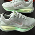 Nike Vomero 18 Light Silver Barely Volt Dusty Olive College Grey