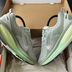 Nike Vomero 18 Light Silver Barely Volt Dusty Olive College Grey