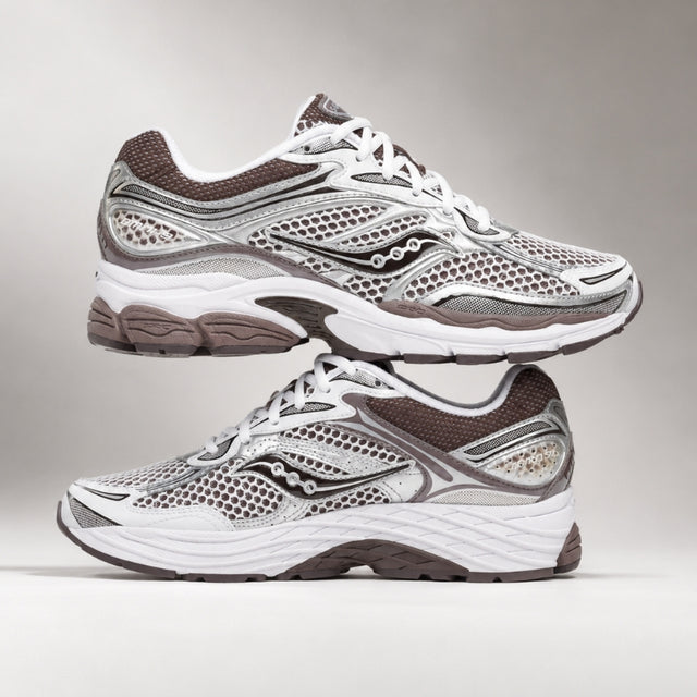 SAUCONY