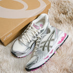 ASICS GEL-Kayano 14 Women’s — with original box, lateral view