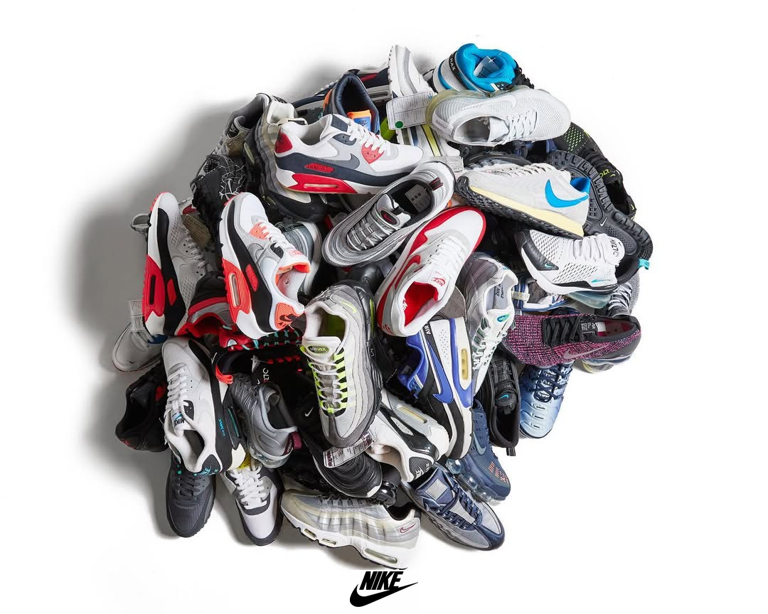 NIKE