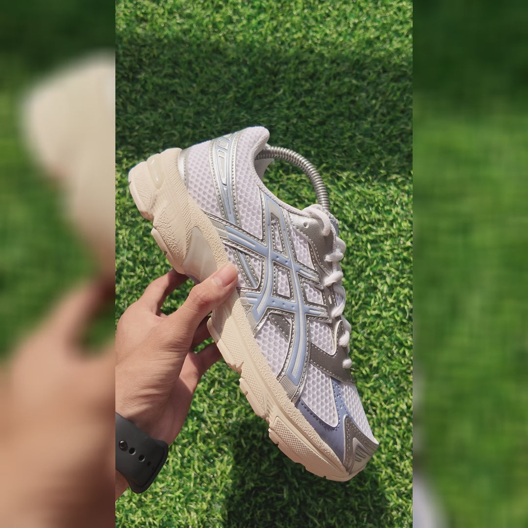 ASICS Gel-1130 White Light Sapphire product video